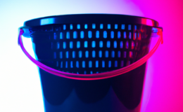 How to make a plastic bucket?